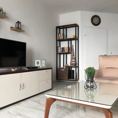 Sunrise Apartament Peštani